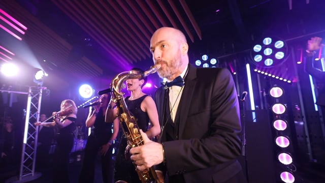 vignette viméo can't hold us par Parigroove - orchestre de mariage