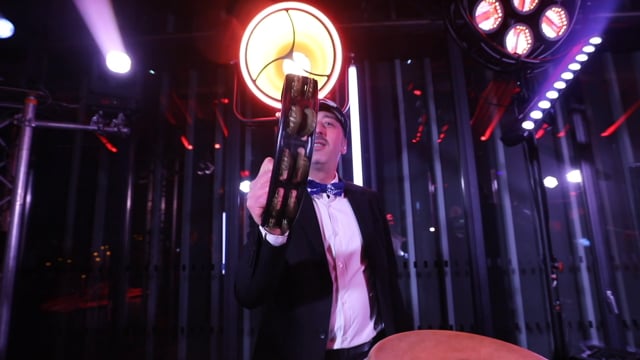 vignette viméo can't hold us par Parigroove - orchestre de mariage